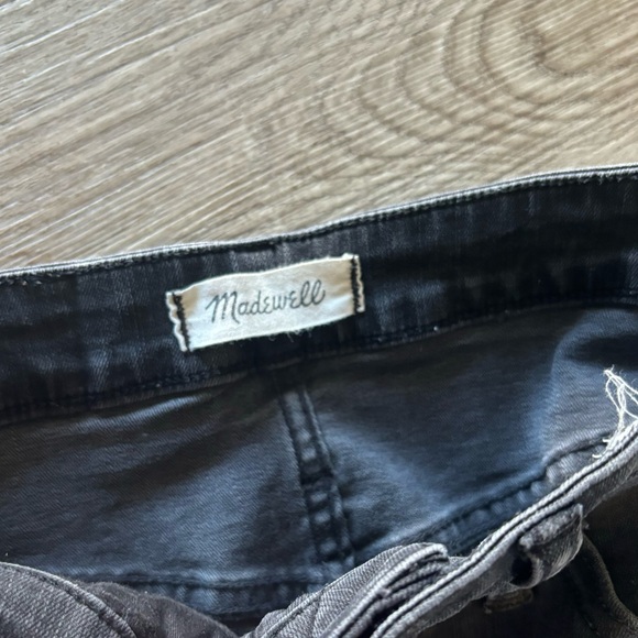 Madewell Curvy Cali Demi-Boot Jeans in Berkeley Black: Chewed-Hem Edition - Picture 8 of 9
